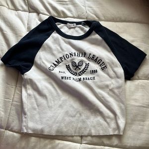 Garage Cropped T-Shirt in size XS